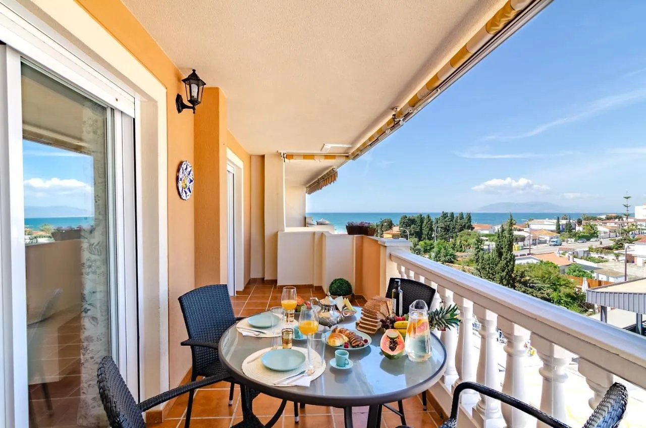 Wintowinrentals Pool, Sunny Side & Free Parking. Torre de Benagalbon