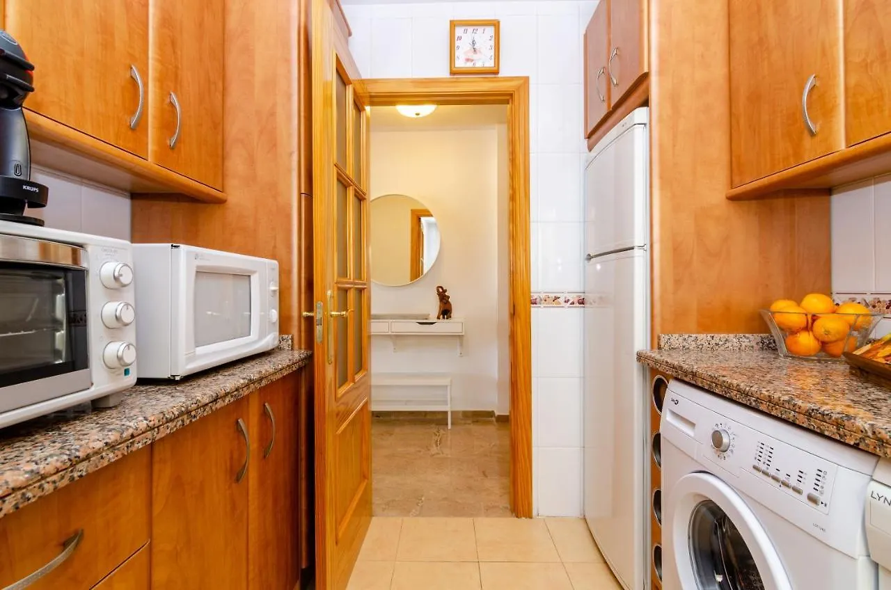 Wintowinrentals Pool, Sunny Side & Free Parking. Torre de Benagalbon Spain